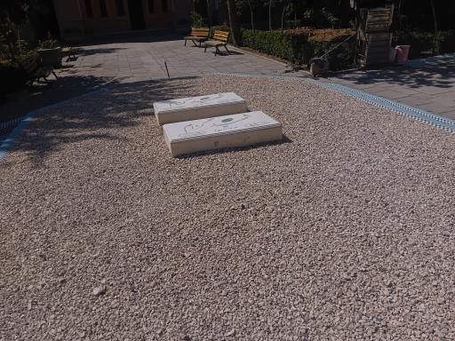 عکس یادمان شهدای گمنام حوزه علمیه مروی