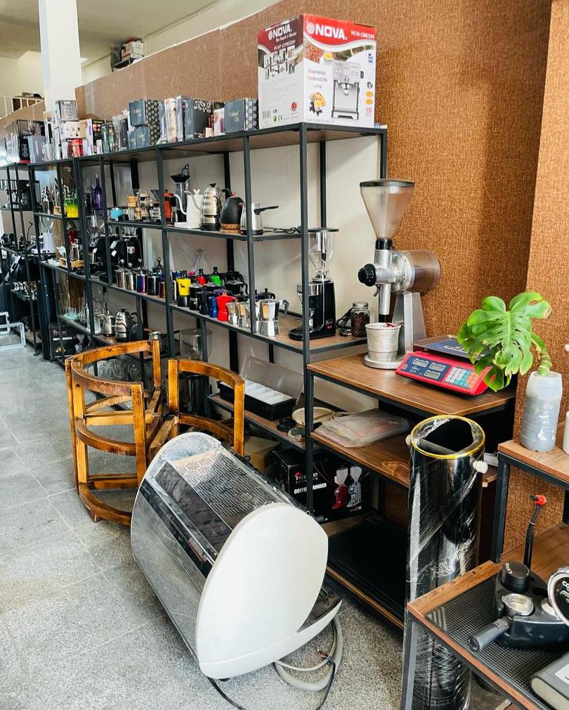 عکس تعمیر قهوه ساز (قهوه پیشرو)