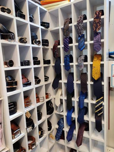 عکس تولید و پخش کت و شلوار پارسه