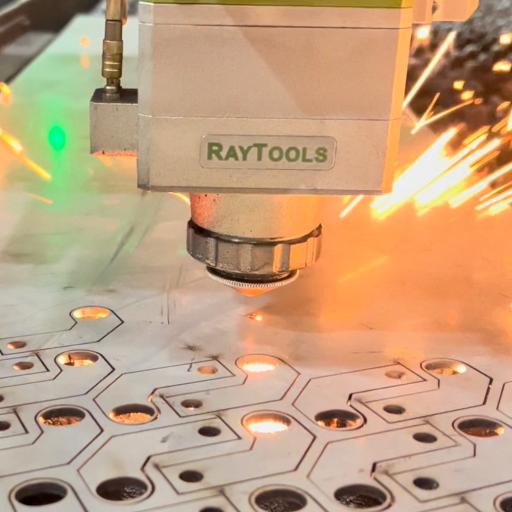 عکس برش لیزری و خمکاری cnc هوابرش