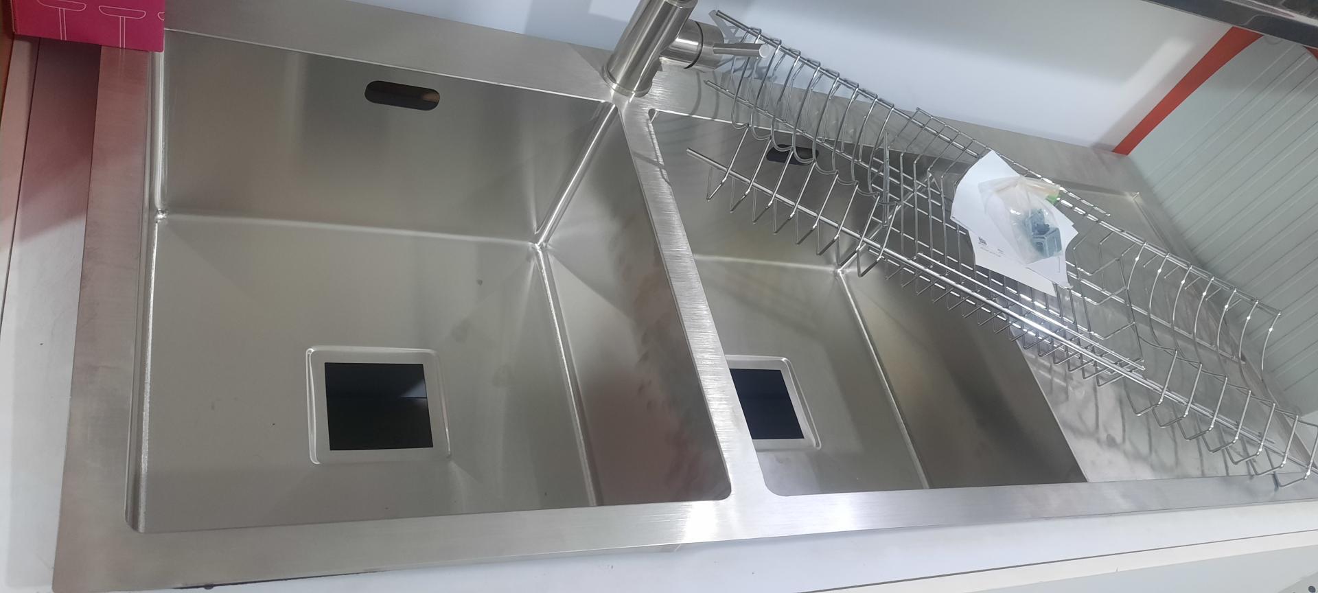 عکس کلینیک ساختمان و تجهیزات آشپزخانه آرکا