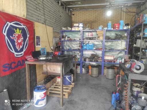 عکس باطری سازی و لوله کشی تخصصی اسکانیا شفیعی