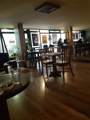 عکس کافه خروج