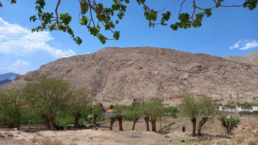 عکس چشمه آب معدنی رابند