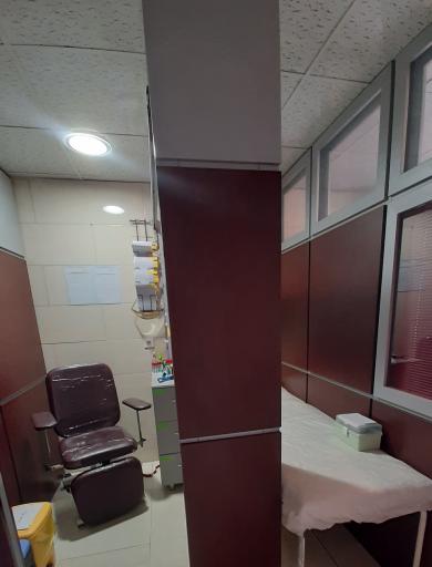 عکس آزمایشگاه تشخیص طبی میزان