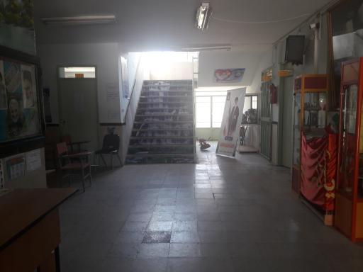 عکس دبیرستان نمونه دولتی شهید رجایی (دوره دوم)