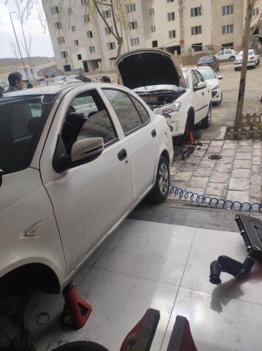 عکس مکانیکی آقای موتور