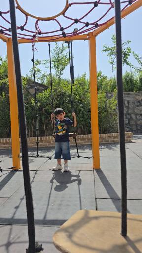 عکس بوستان مادر و کودک