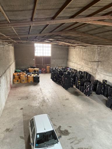 عکس لاستیک جلودار شعبه ۱