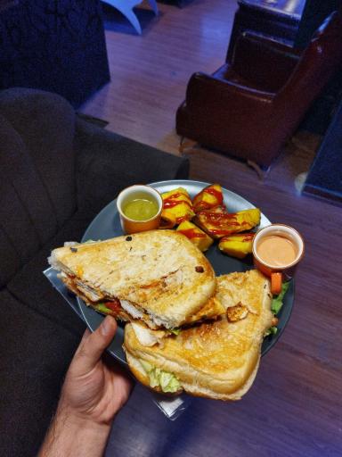 عکس گیم نت آقای نابغه