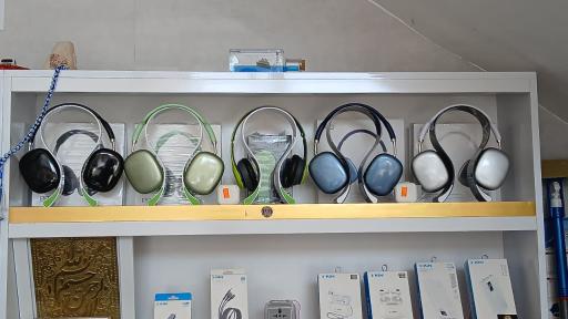 عکس امیردیتا فروشگاه لوازم جانبی موبایل