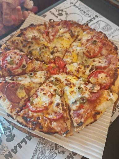 رستوران رباتیک