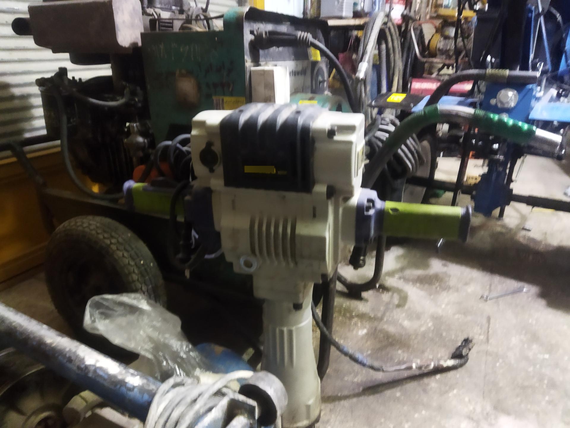 عکس کرایه ابزاربتن آسترکی    