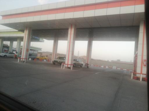 عکس پمپ بنزین آفتاب قائم