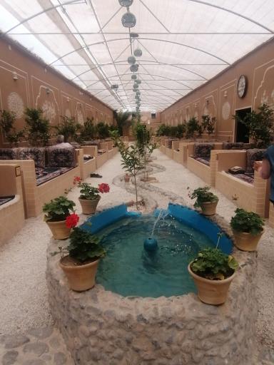 عکس رستوران سنتی نارنجستان