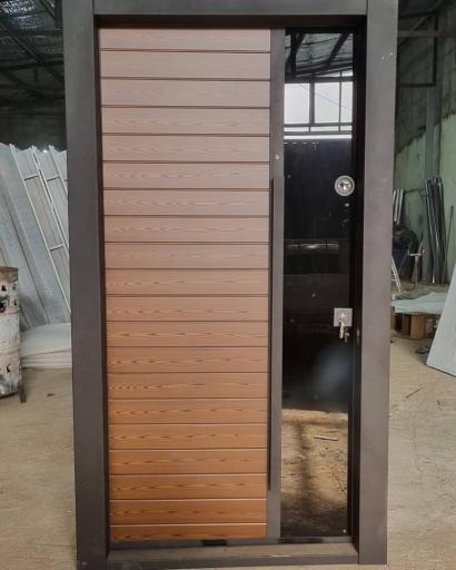 عکس فروشگاه درب راش دور