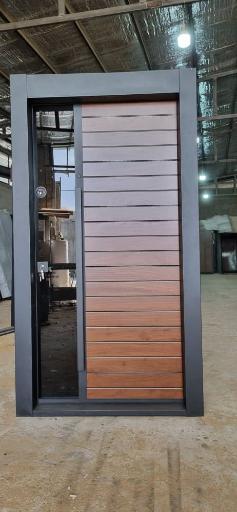 عکس فروشگاه درب راش دور