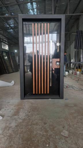 عکس فروشگاه درب راش دور