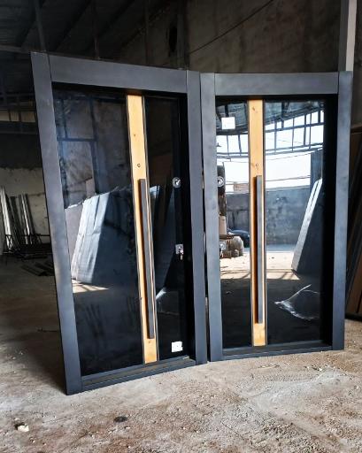 عکس فروشگاه درب راش دور