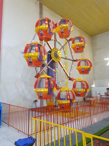 عکس شهربازی سرپوشیده دریای نور