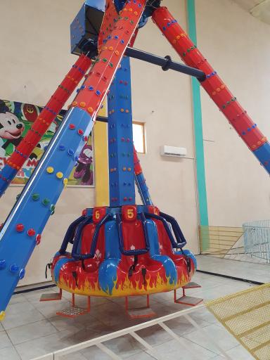 عکس شهربازی سرپوشیده دریای نور