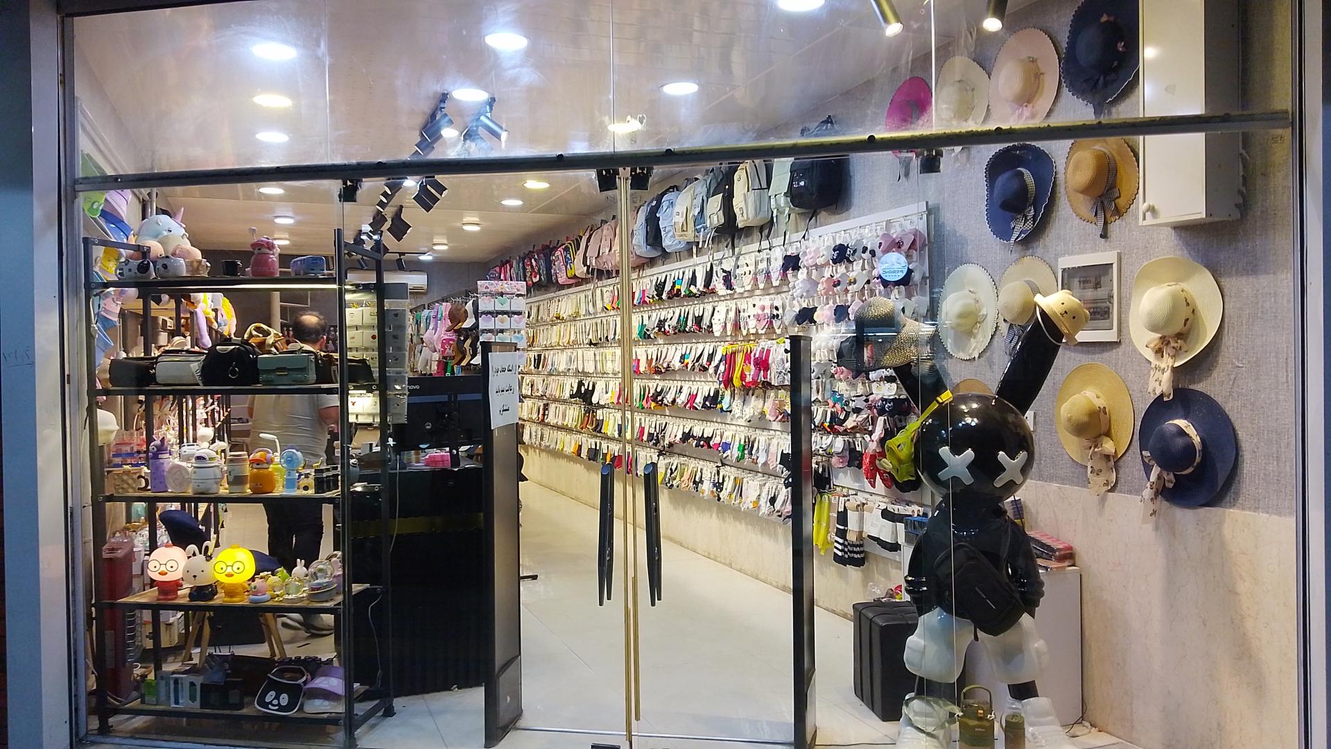 عکس تولیدی و پخش جوراب و اکسسوری گلاریس