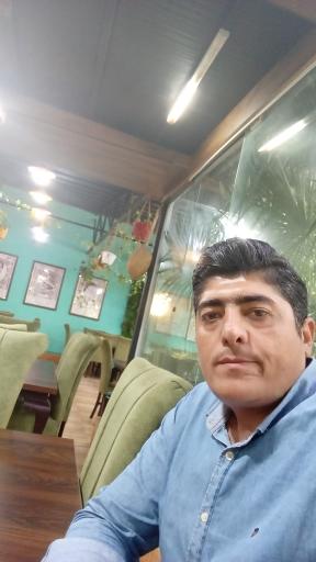 رستوران نمونه جوجه محلی فومن