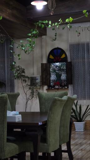 عکس رستوران نمونه جوجه محلی فومن