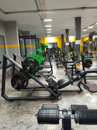 عکس باشگاه بدنسازی عابد