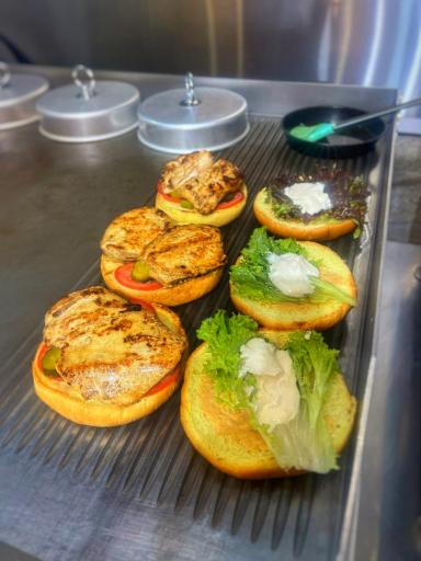 عکس فست فود زرافه