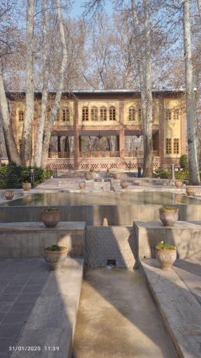 عکس کتابخانه باغ ایرانی