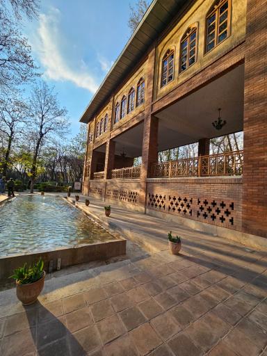 عکس کتابخانه باغ ایرانی