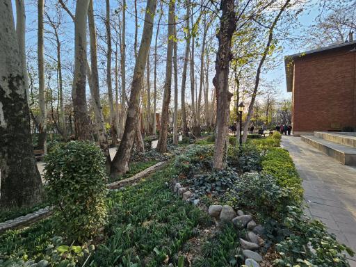 عکس کتابخانه باغ ایرانی