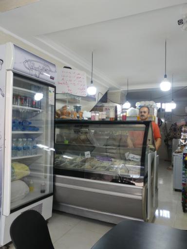 عکس بستنی فروشی طلاب آمل