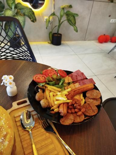 عکس کافه وان وی