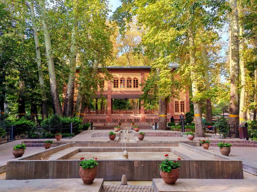 عکس کتابخانه باغ ایرانی