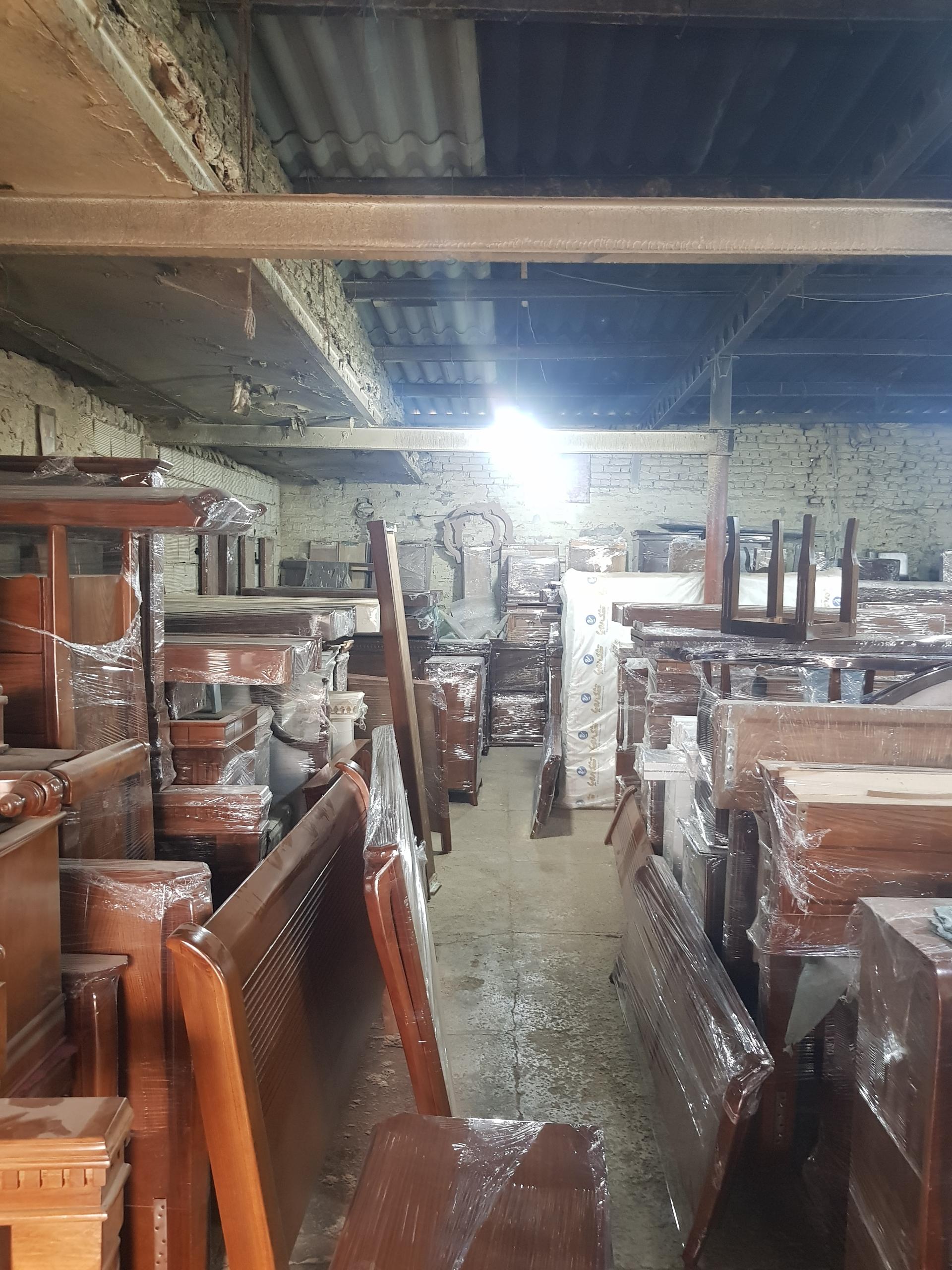 عکس تولیدی چیدمان چوب