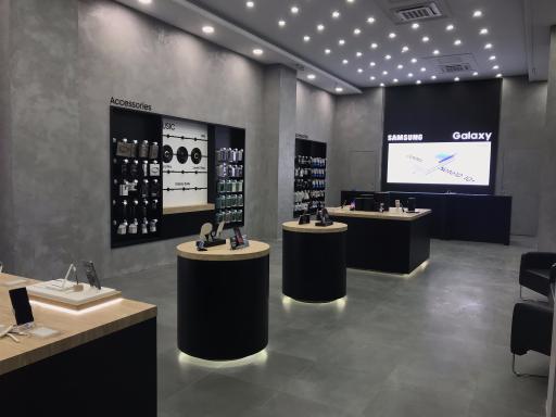 عکس بوم سام نمایندگی رسمی سامسونگ البرز