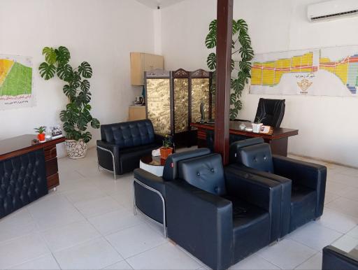 عکس آقای املاک