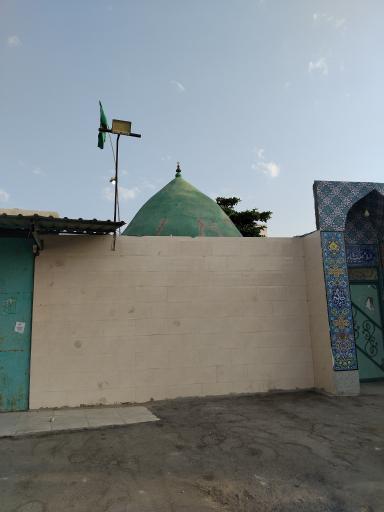 عکس حسینیه و قدمگاه امام رضا (ع)