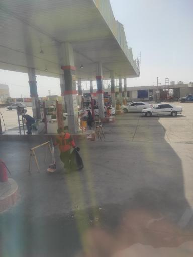 عکس پمپ بنزین هفت آسمان