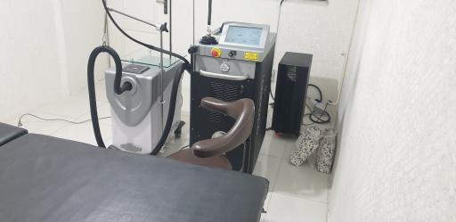 عکس کلینیک تخصصی پوست مو لیزر  دیبا