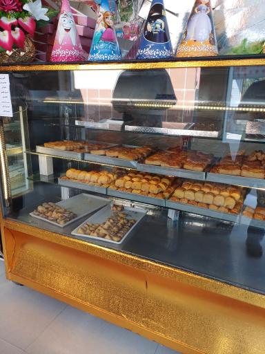 عکس شیرینی سرای نوتلا