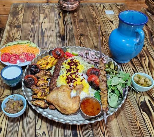 عکس کافه و رستوران ایل ماه