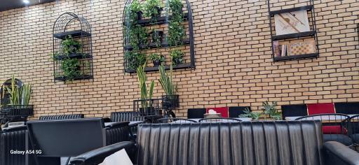 عکس کافه فست فود ژاویز