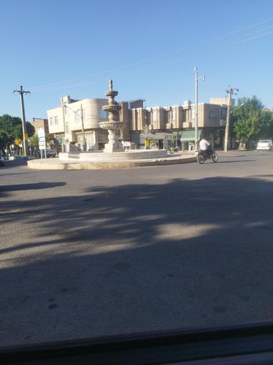 عکس میدان معلم