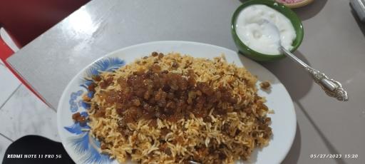 عکس رستوران سنتی و فست فود میزبان