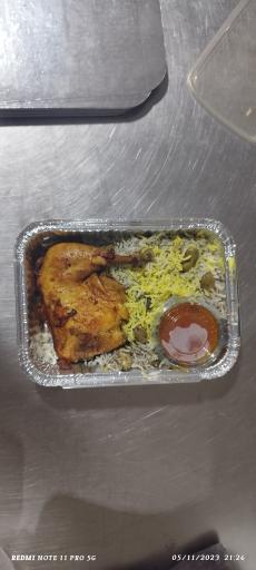 عکس رستوران سنتی و فست فود میزبان