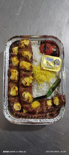 عکس رستوران سنتی و فست فود میزبان