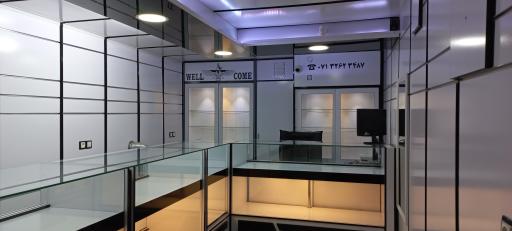 عکس موبایل و لپ تاپ گلدن استور